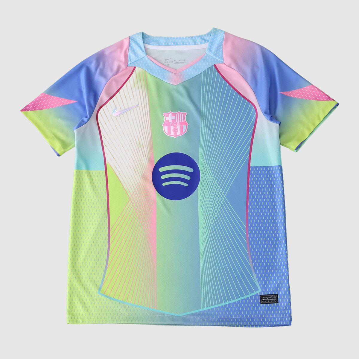 Camisola Barcelona Edição Especial - Degradé Arco-Íris Pastel