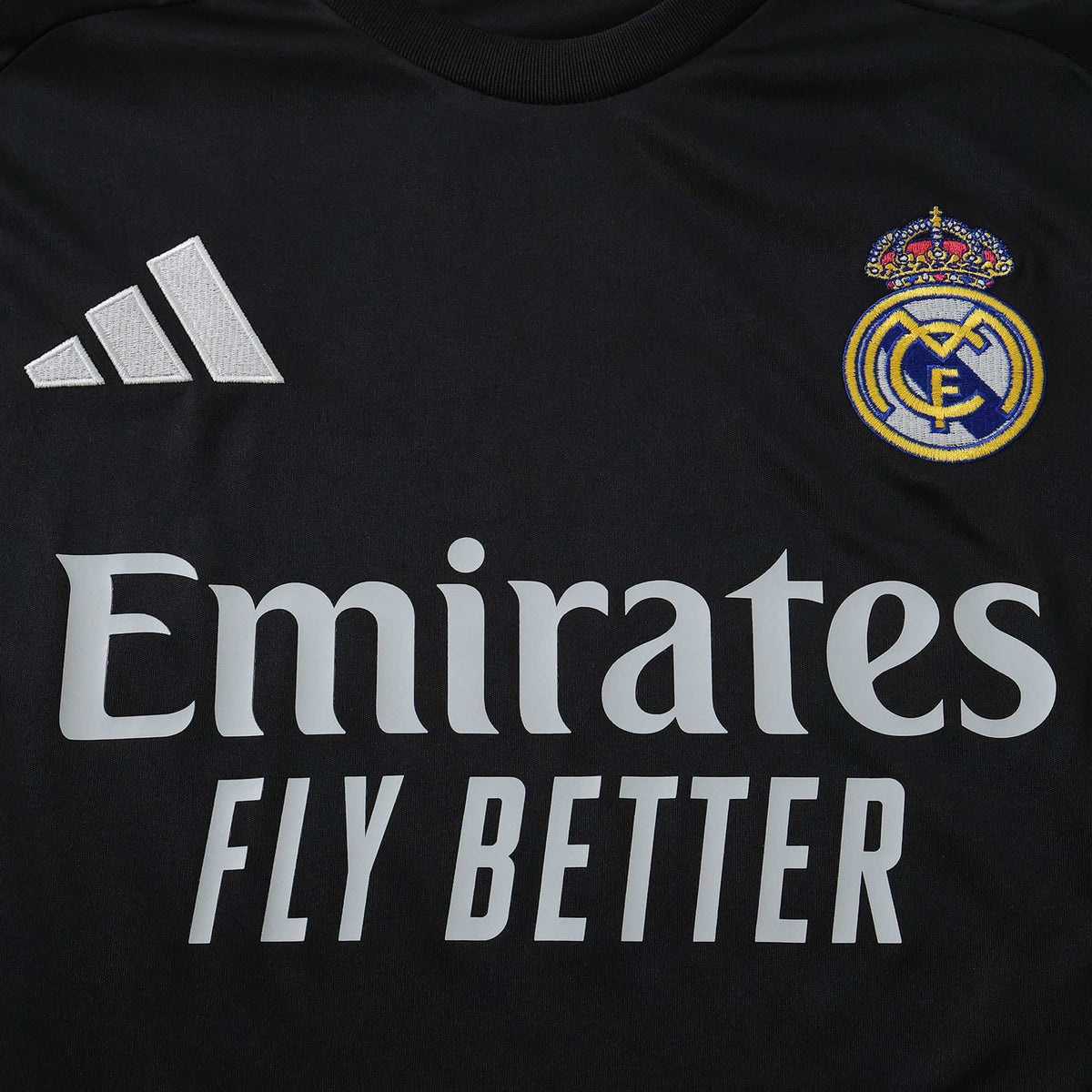 Real Madrid Goalkeeper Jersey 2026/27 - photo 2