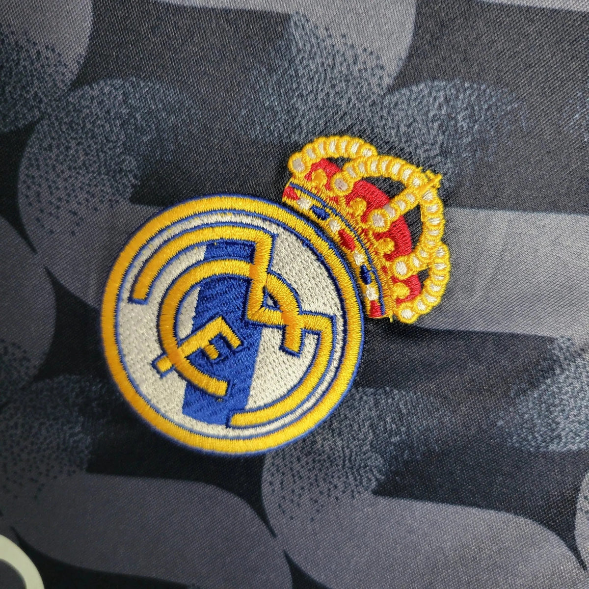 Camisa Real Madrid II 23/24 Torcedor - foto 5