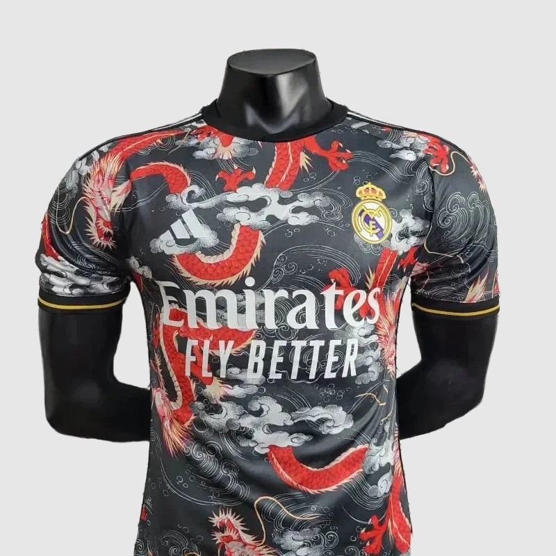 Camisola Real Madrid Edição Especial - Preta e Vermelha Dragão - foto 2