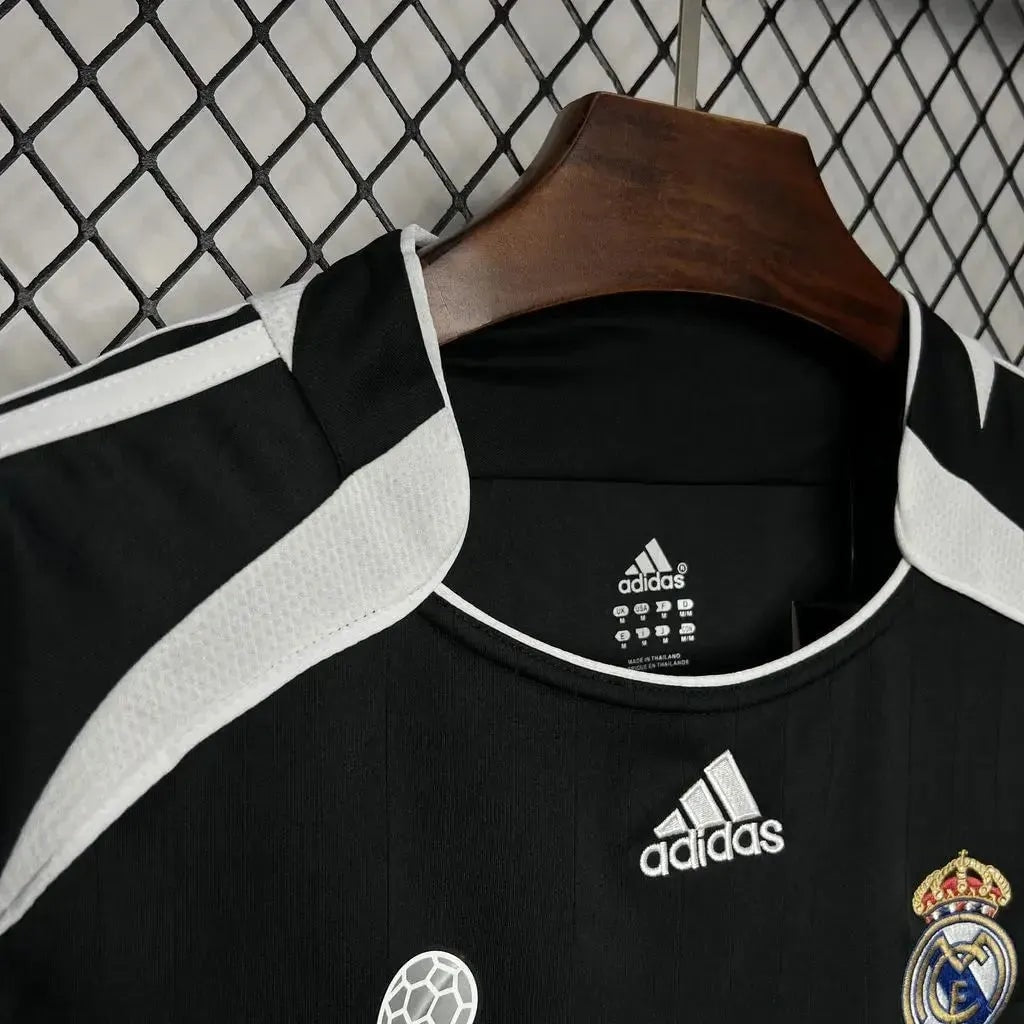 Real Madrid Retro Away Jersey 2006/07 - photo 4