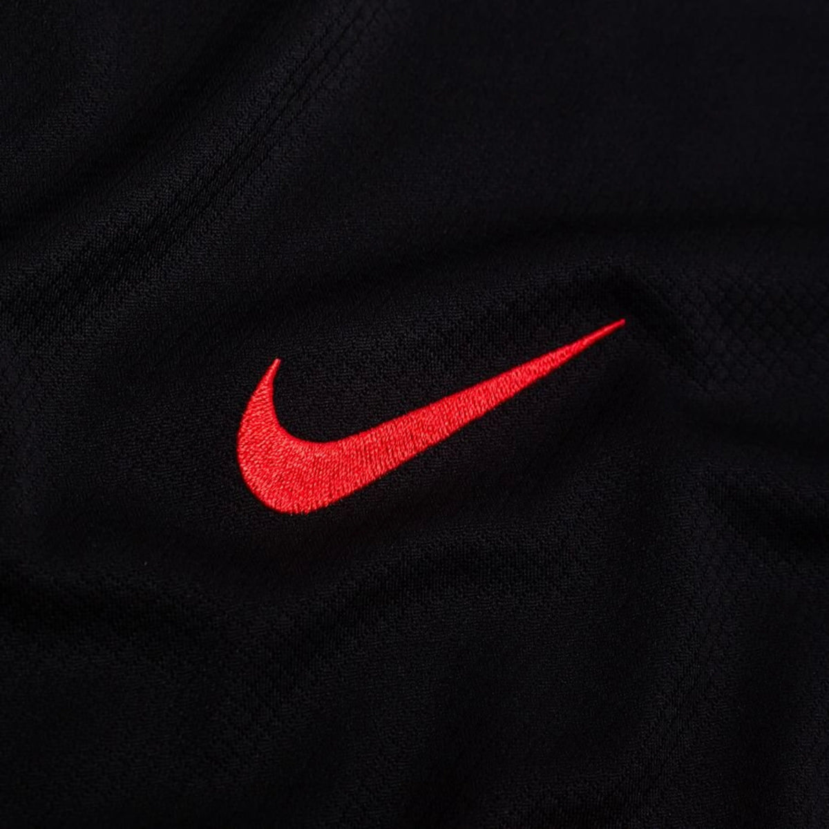 Camisa de Treino Paris Saint-Germain 26/27 - Preta e Vermelha - foto 5